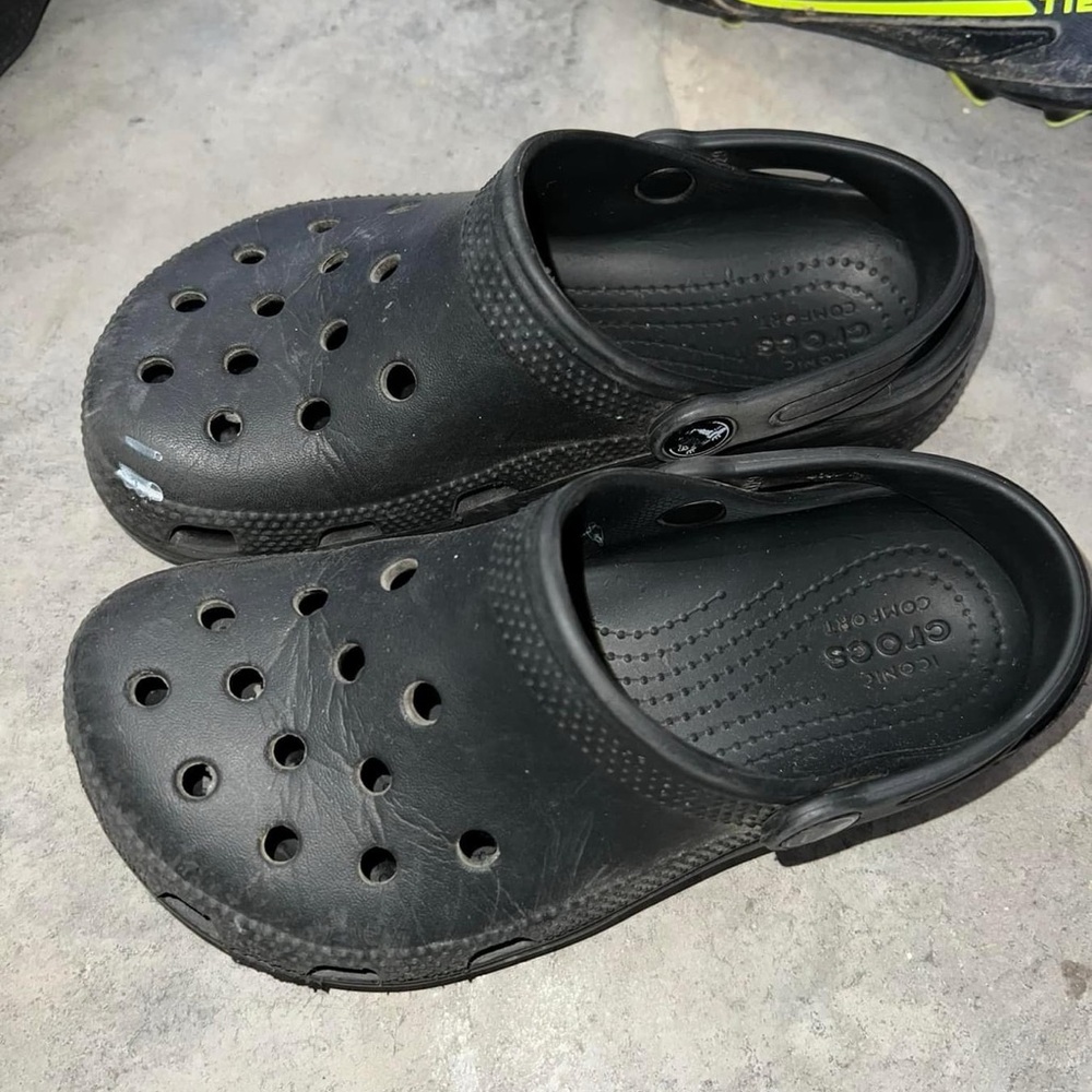 Boys Crocs Size 13